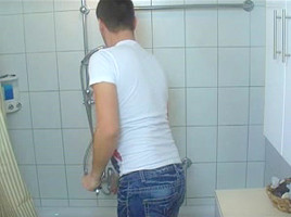 That Babe Pays The Plumber With A Fuck !