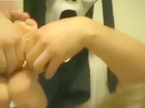 The masked scream hits again