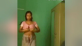 Today Exclusive- Aunty Wearing Cloths