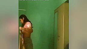 Today Exclusive- Aunty Wearing Cloths