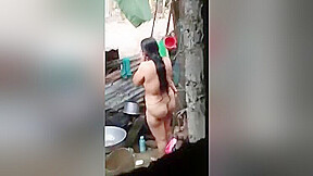 Today Exclusive- Boudi Outdoor Bathing Record In