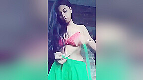 Today Exclusive- Cute Bangla Girl Showing Boobs