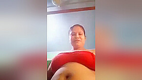Today Exclusive -desi Bbw Bhabhi Showing Her Boobs