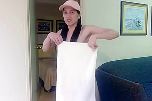 Trans Anairb Do Sexy Towel Dance She End Up Masturbation