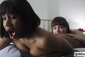 Transsexual Gives Female Massage With Natalie Mars