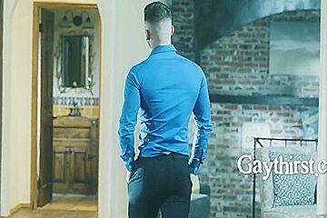 Trevor Brooks In Straight Husband Fucks Gay Real Estate Agent 6 Min