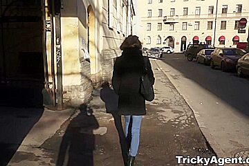 Tricky Agent - Alice Marshall - Filming mutual pleasure