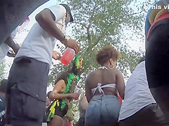 Twerking bitch loves attention