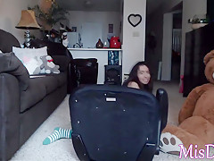 Twitch Thot Misdelish Teasing Tits Downblouse