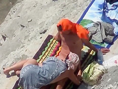 Two Nude Beach Couples Handjobs Serie 23