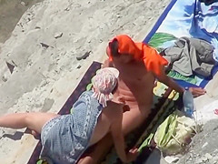Two Nude Beach Couples Handjobs Serie 23
