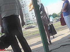 Upskirting filmed the skinny ass of a blonde gal