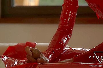 VERSO CINEMA Unwrap Me