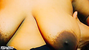 Wife Showing Big Boobs Desi Babhi