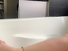 20 Year Old Shaving Legs And Masburbating During Bathtub Time