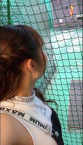 色白スレンダー美女電マを当てたら敏感イキして勃起チンポを咥え込んでフェラから挿入