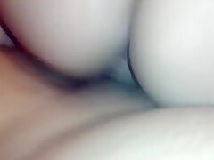 ركبت عليه و تدخل زبه بحراره في كسها الضيق -arab Milf Rides Reverse Cowgirl Gets Creampie Dripping