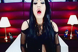 black Hair ladyboy babe Play Her schlong