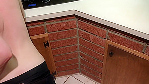 blonde seduces sitter with cupcakes and eats cum, Erin Electra