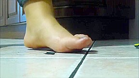 cars under bbw feet