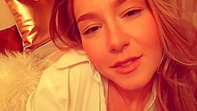 castana super dulce in bed