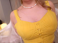 色白むっちり巨乳の金髪ギャルが激しくハメられ絶頂悶絶