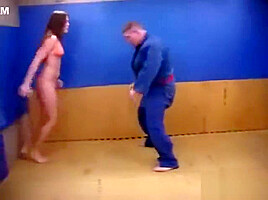 head kicking contest 2