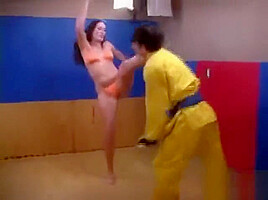 head kicking contest 2