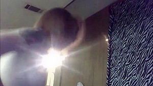 hot sexy stripper going crazy on cam from strippertvlive