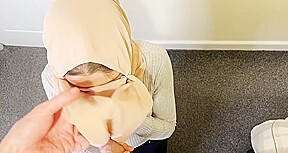 il appelle sa beurette voilée pour se faire sucer