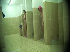 in public pool showers 942