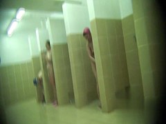 in public pool showers 942