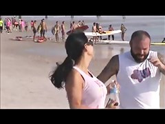quick milf beach spy running huge tits 13