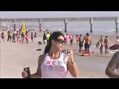 quick milf beach spy running huge tits 13