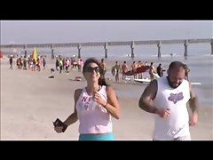 quick milf beach spy running huge tits 13