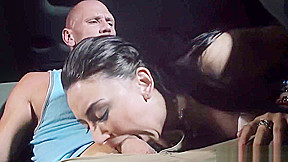 teen 18+ gets Fucked on the roadside