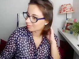 teen 18+ girl solo