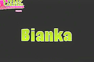 t-girl Bianka Nascimento solo
