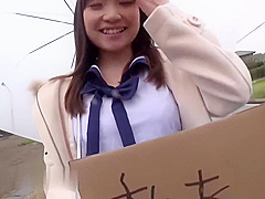 日本18 岁女喜欢性爱车和在家做爱