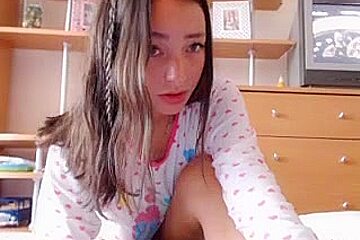 young_yeti dilettante record 07/05/15 on 09:40 from MyFreecams
